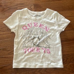 American Eagle Queen Graphic Baby Tee